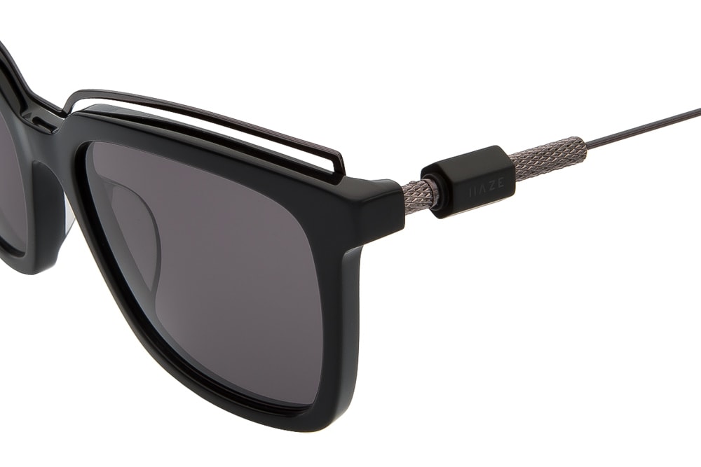 Haze Opus-Blk gray lens